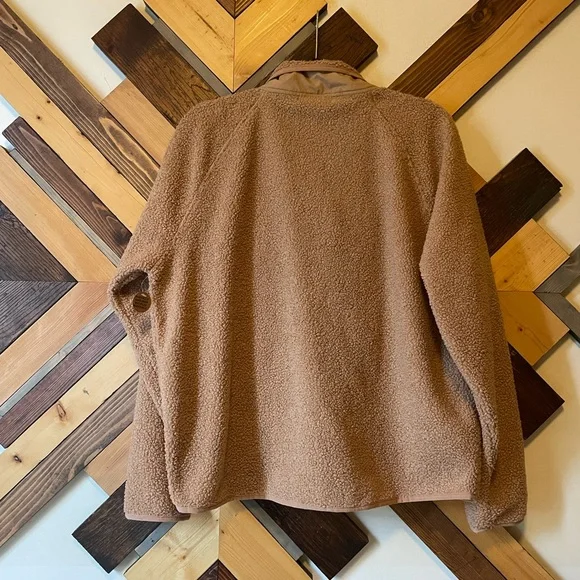 NWT Pink Victoria Secret Cozy Snap Jacket size M - Picture 2 of 3